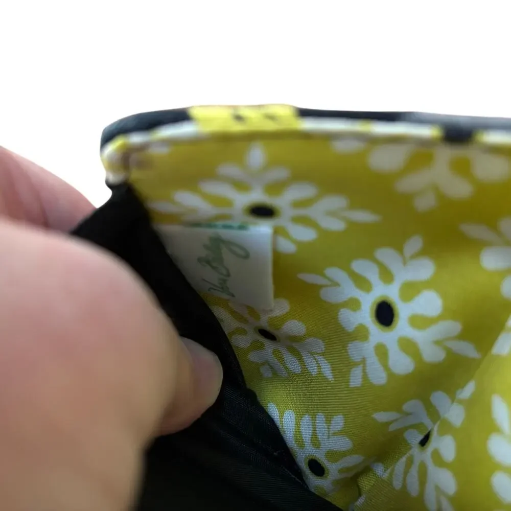 Vera Bradley quilted wallet black gray & yellow cotton kiss lock coin pocket - Picture 7 of 9